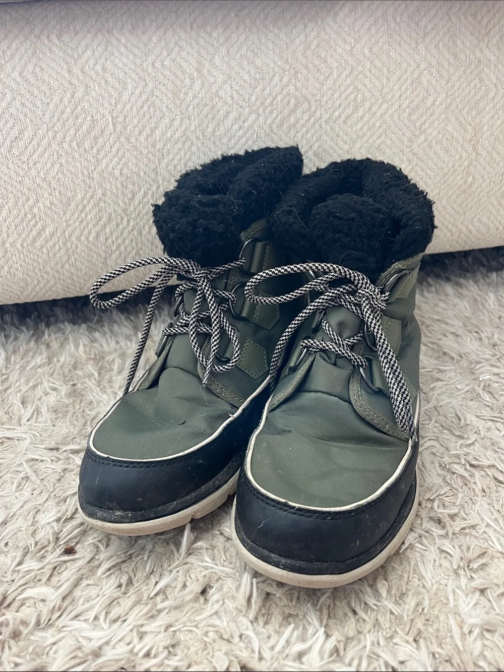 Sorel Olive Green and Black Lace-Up Sherpa Boot